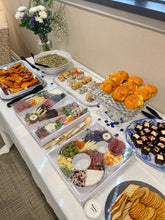 Load image into Gallery viewer, Character Box